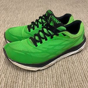 Topo Athletic Magnifly 3